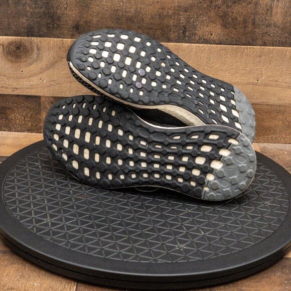 ADIDAS PUREBOOST GO MENS ATHLETIC SHOES RUNNING WALKING GYM BLACK LOW SIZE 7 - Picture 4 of 9